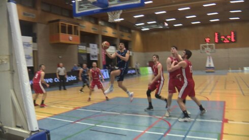 2022-01-16 00:00:00 - Ieper verspeelt leidersplaats tegen Lommel