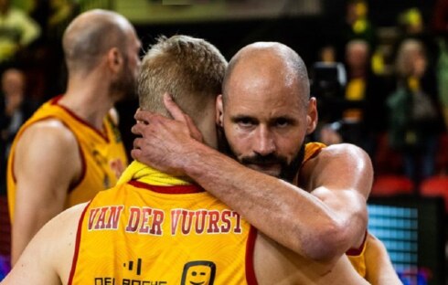 2023-05-19 00:00:00 - BC Oostende voorbij Mechelen naar finale tegen Antwerp