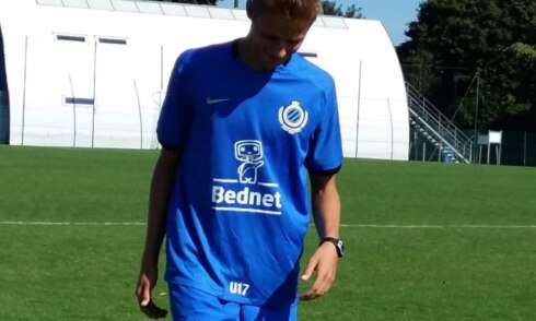 2016-08-30 00:00:00 - Jeugdploegen Club Brugge spelen met Bednet op shirts