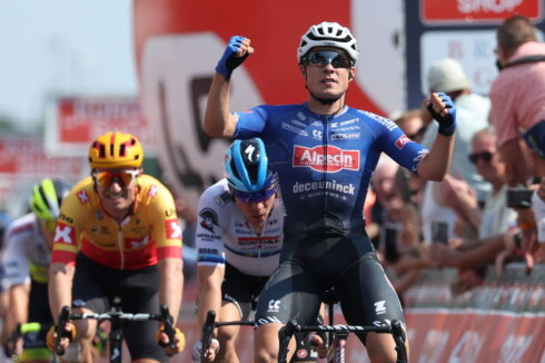 2023-06-11 00:00:00 - Jasper Philipsen wint met overmacht de Elfstedenronde