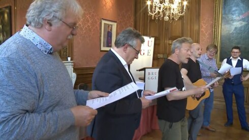 2021-05-31 00:00:00 - 3.000 handtekeningen voor volkslied Benny Scott
