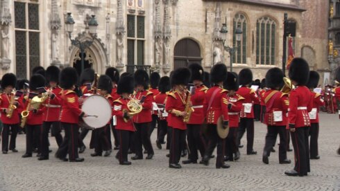 2016-09-03 00:00:00 - Britse guards op Burg in Brugge