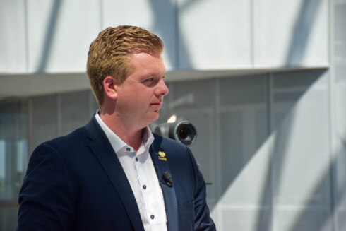 2020-03-24 00:00:00 - Burgemeester Izegem kan boete krijgen na straatfeest