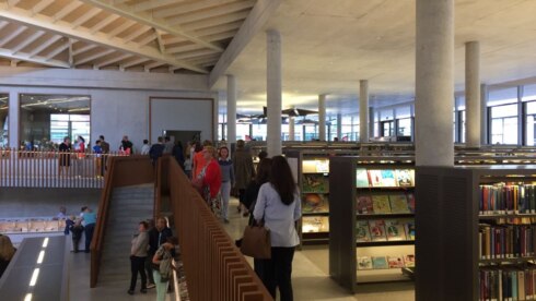 2016-10-01 00:00:00 - Nieuwe bibliotheek in Waregem geopend