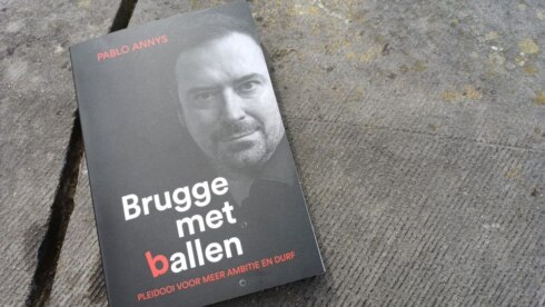 2022-05-11 00:00:00 - Schepen Annys pent ambities neer in boek 'Brugge met ballen'