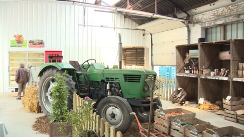 2016-07-27 00:00:00 - Boeren openen samen een winkel