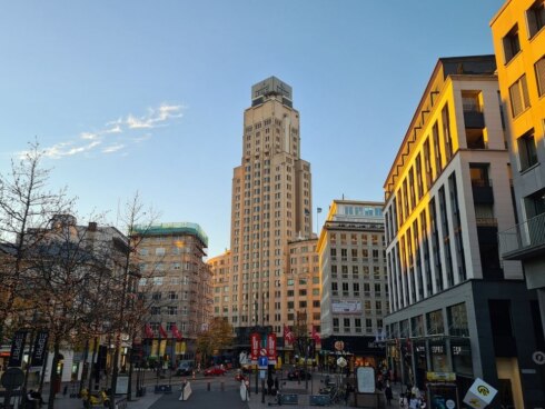 2020-11-19 00:00:00 - West-Vlamingen geven Antwerpse Boerentoren nieuwe  toekomst