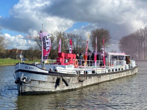 2023-03-27 00:00:00 - Jez!-Feestweek afgetrapt met aankomst Jez!-boot