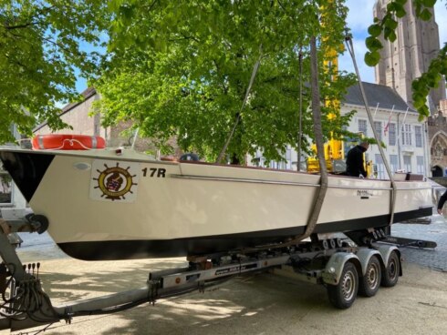 2021-05-26 00:00:00 - Al derde van toeristenbootjes op reitjes vaart op elektriciteit