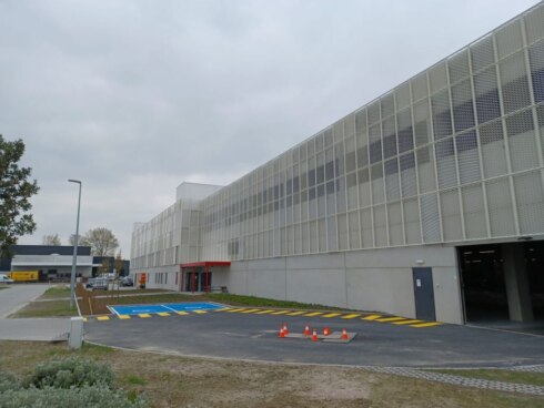 2022-04-22 00:00:00 - Nieuw distributiekantoor bpost in Veurne voor stijgende pakjesvolumes