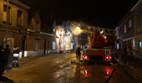 2018-01-22 00:00:00 - Mindervalide Ieperling sleept zich in veiligheid bij brand