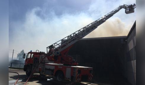 2018-05-19 00:00:00 - Brand tuinbouwbedrijf Poelkapelle geblust