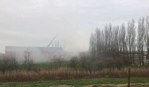 2018-03-28 00:00:00 - Brand in loods in Zandvoorde