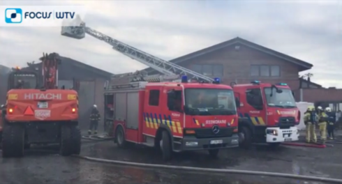 2017-09-30 00:00:00 - Paarden geëvacueerd na uitslaande brand in Oostnieuwkerke