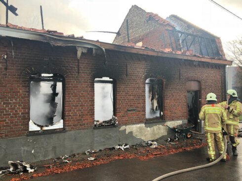 2019-01-09 00:00:00 - Woning brandt uit in Wijtschate