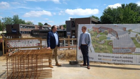 2021-06-11 00:00:00 - Eerste steenlegging van nieuwbouw de branding in Kortrijk