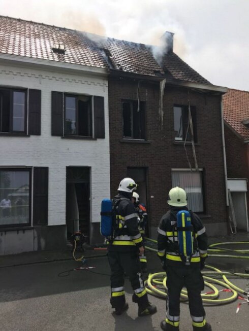 2018-05-25 00:00:00 - Zware woningbrand in Desselgem