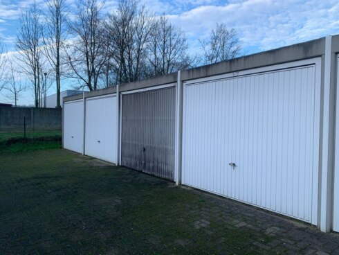 2022-01-11 00:00:00 - Pyromaan Meulebeke opgepakt: buurtbewoner (35) bekent