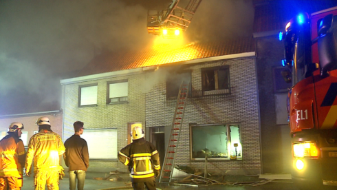 2018-01-13 00:00:00 - Hond redt bewoner uit woningbrand in Tielt