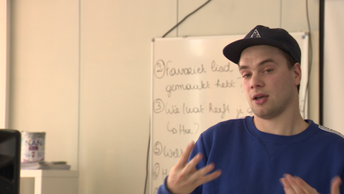2018-02-22 00:00:00 - Rapper Brihang geeft workshop in De Passer