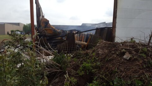 2021-06-03 00:00:00 - Enorme schade na brand bij Brooklyn, eigenaar wil alles heropbouwen