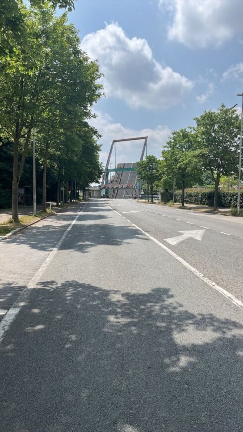 2023-06-19 00:00:00 - Steenbruggebrug even defect na aanvaring, intussen is alles hersteld