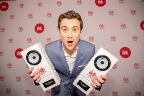 2020-04-04 00:00:00 - Niels Destadsbader maakt song rond coronacrisis