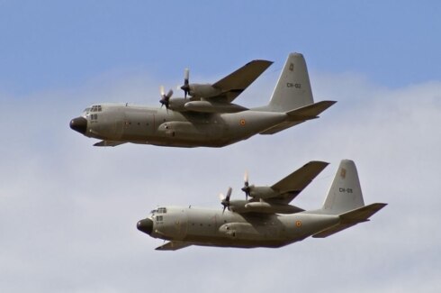 2021-04-09 00:00:00 - Militaire oefening met para's in Moorsele
