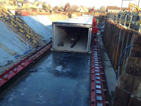 2019-01-19 00:00:00 - Twee tunnels onder sporen in Oostkamp