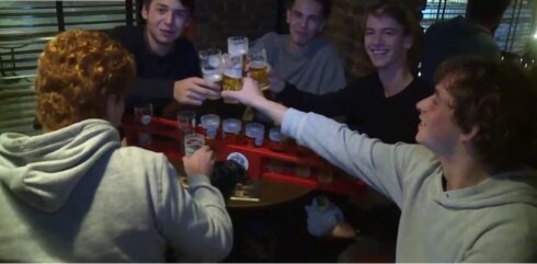 2020-10-09 00:00:00 - Vanaf vandaag niet meer tot één uur op café