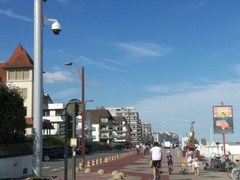 2018-08-01 00:00:00 - Zeedijk Knokke-Heist volledig bewaakt door camera's