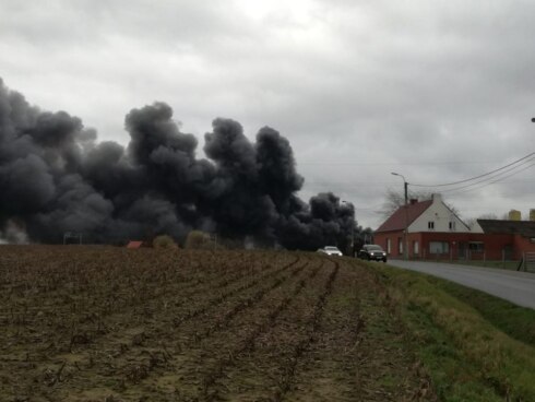 2019-02-28 00:00:00 - Zware brand in Pittem legt varkensbedrijf in de as