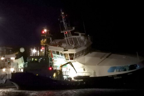 2018-11-10 00:00:00 - Overheidsschip vaart tegen strekdam in Oostende