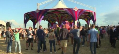 2017-08-06 00:00:00 - Muziek en spektakel op uitverkocht Cirque Magique