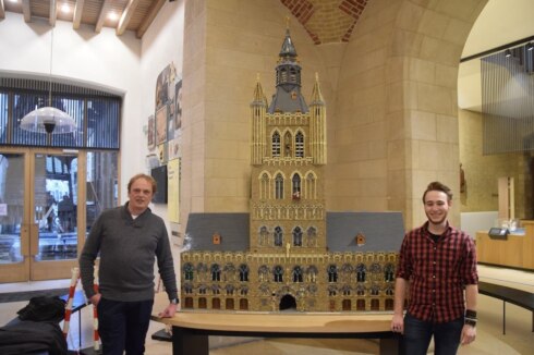 2021-02-09 00:00:00 - LEGO Master werkt Lakenhallen af
