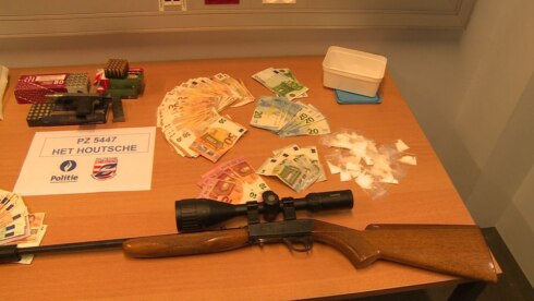 2018-05-30 00:00:00 - Politie rolt handel in cocaïne op