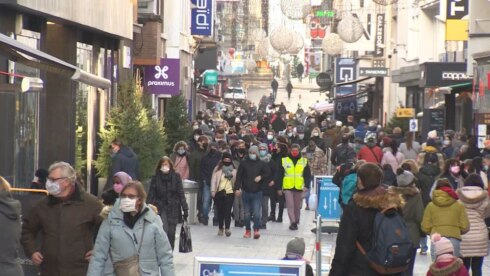 2020-12-20 00:00:00 - Oostende houdt drukte onder controle