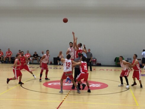 2016-09-11 00:00:00 - Basketbal: Oostkamp wint van Kortrijk