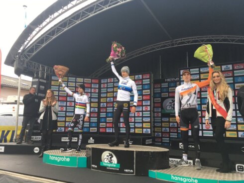 2016-11-06 00:00:00 - Quinten Hermans wint bij beloften in Ruddervoorde
