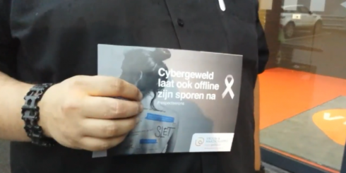 2016-11-18 00:00:00 - CD&V-vrouwen voeren actie tegen cybergeweld