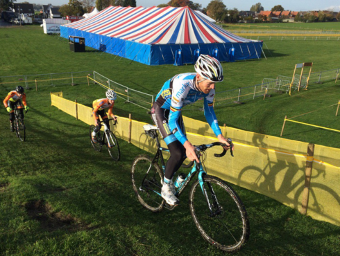 2016-11-03 00:00:00 - Vantornout en Iserbyt verkennen crossparcours
