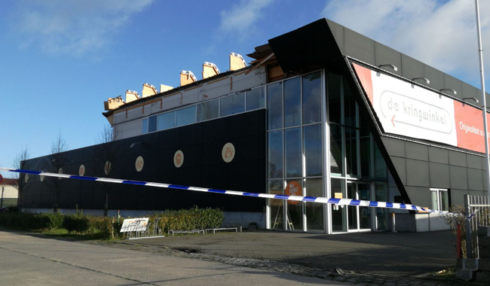 2018-01-18 00:00:00 - Dak kringloopwinkel in Blankenberge waait weg