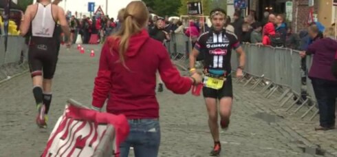 2017-09-17 00:00:00 - Lauryssen wint chaotische Halven van Damme