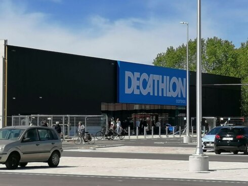 2020-05-18 00:00:00 - Decathlon Oostende opent de deuren