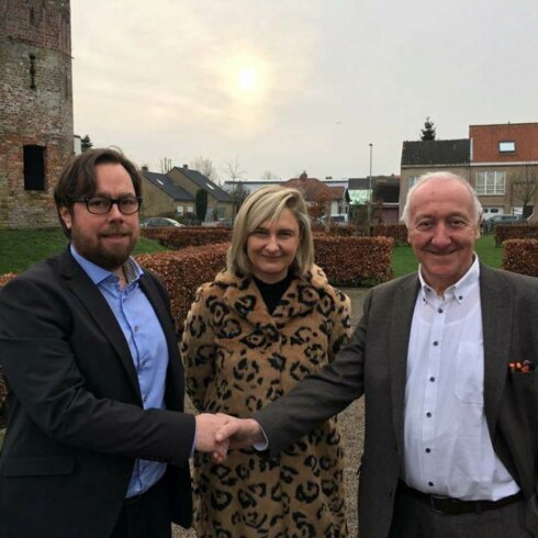 2018-04-20 00:00:00 - Burgemeester Ignace Dereeper geeft sjerp nu al af