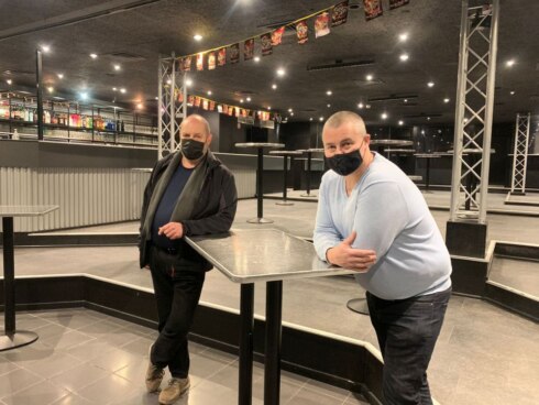 2021-11-26 00:00:00 - Discotheekuitbaters: "Een triestige dag, hemel huilt met ons mee"
