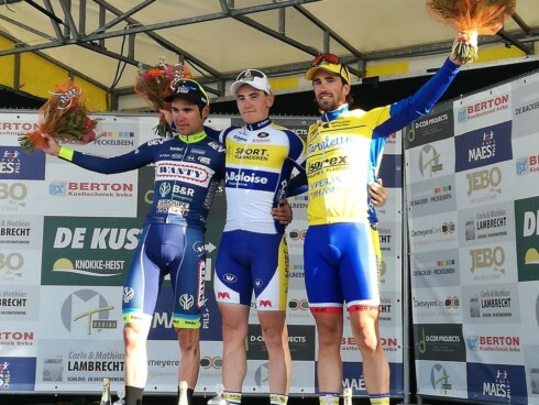2017-09-10 00:00:00 - Start Kustpijl twee uur uitgesteld, Noppe wint