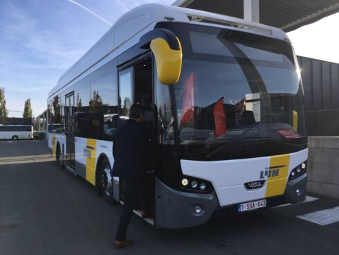 2017-10-25 00:00:00 - De Lijn bestelt 121 bussen bij VDL Roeselare