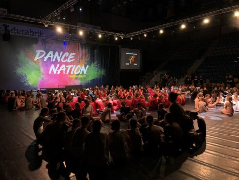 2018-10-27 00:00:00 - Eerste internationale danswedstrijd in Schiervelde