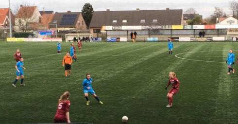 2017-12-10 00:00:00 - Zulte Waregem verslaat Merkem in doelpuntenfestijn
